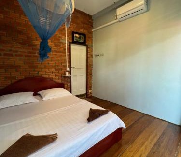 Koh Rong Sanloem House | Budget-Friendly ING ING GUESTHOUSE - Child Friendly Stay
