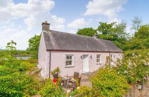 Landshipping House | Family-Friendly Stay at Inglenook Cottage - Pet Welcoming