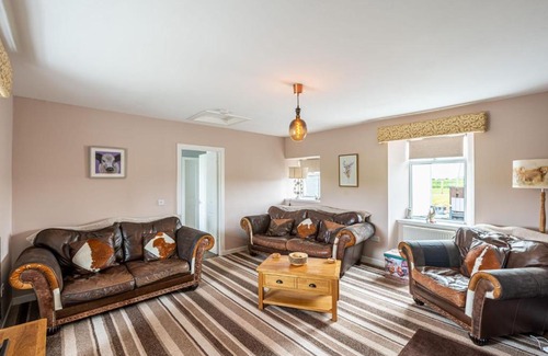 Kirkcudbright House | Family-Friendly Ingleston Farm Cottages No 2 Awaits You