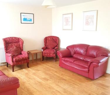 Skegness House | Discover Ingoldale House: 4-Star Family-Friendly Retreat