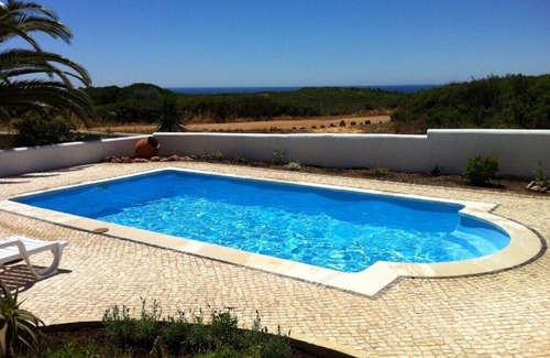 Vila do Bispo House | Experience Ingrina Sol: Oceanfront Stay with Pool & Spa