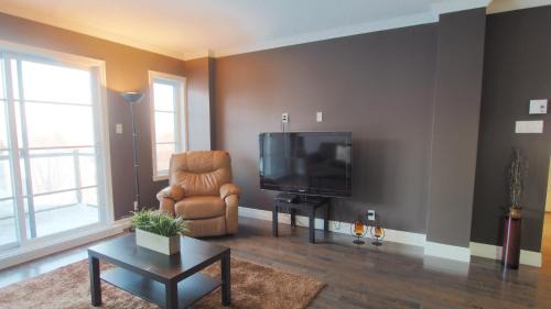 Boischatel Apartment | Pet-Friendly Stays at Cavalier - Chutes-Montmorency