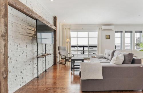 Boischatel Apartment | Experience Comfort at Initial Panorama, Chutes Montmorency