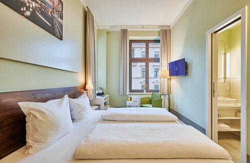 Lindenau Hotel | Accessible Comfort at Inklusionshotel PHILIPPUS Leipzig