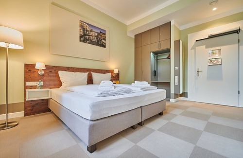 Lindenau Hotel | Accessible Comfort at Inklusionshotel PHILIPPUS Leipzig