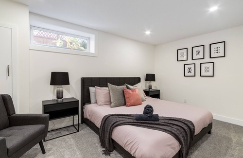 Chestermere Apartment | Stylish Inky & Rose Two Bedroom Suite with Kitchen Access