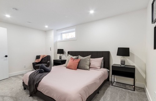 Chestermere Apartment | Stylish Inky & Rose Two Bedroom Suite with Kitchen Access