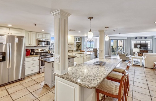 Holiday Isle Condo | Oceanfront Inlet Reef 209: 4-Star Condo with Pool & Spa