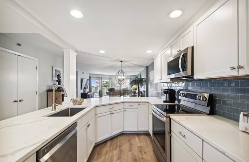 Holiday Isle Condo | Oceanfront Inlet Reef 210: Pet-Friendly Condo Retreat