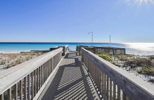 Holiday Isle Apartment | Experience Inlet Reef 619 with Pool & Family Amenities