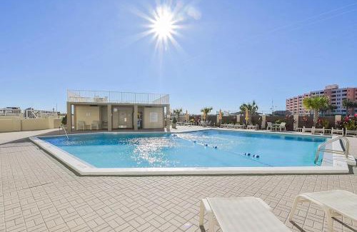 Holiday Isle Apartment | Experience Inlet Reef 619 with Pool & Family Amenities