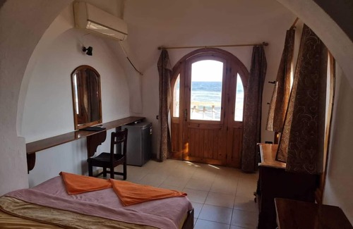 Dahab Hotel | Comfortable Inmo Divers Home with Pool and Family Amenities