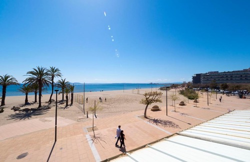 Santa Margarida Apartment | Oceanfront Escape at InmoSantos Oasis F3 - Rated 10/10