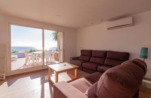 San Javier Apartment | Experience Soling 63: Oceanfront Bliss with Pet-Friendly Perks