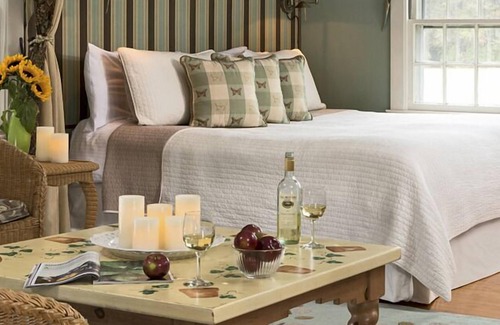 Rock Hall Bed & Breakfast | Explore the Inn at Huntingfield Creek: Rated 10/10 Stay