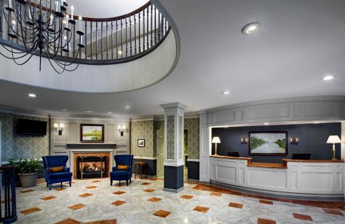 Middletown Hotel | Inviting Inn at Middletown: Pool, Breakfast & Family Friendly