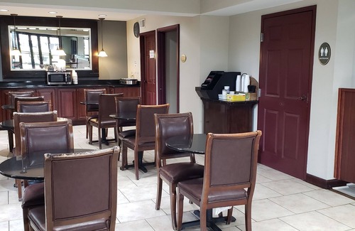 Port Wentworth Hotel | Cozy Inn at Mulberry Grove: Family-Friendly Amenities Await
