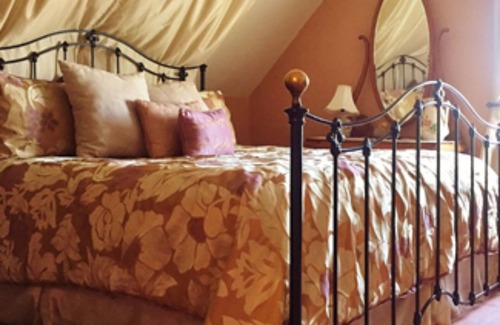 Chesapeake City Bed & Breakfast | Cozy Inn At The Canal Bed & Breakfast with Family-Friendly Amenities