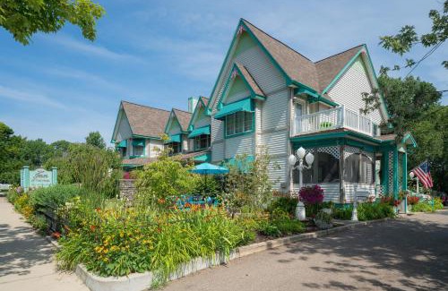 South Haven Bed & Breakfast | Experience Inn at the Park Bed and Breakfast: Oceanfront Bliss