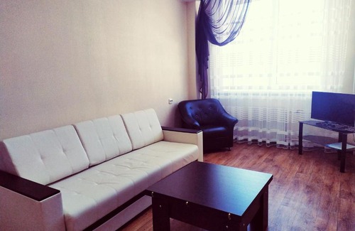 Chelyabinsk Hotel | Cozy Inn Miraj: Pet-Friendly Comfort and 8/10 Guest Rating