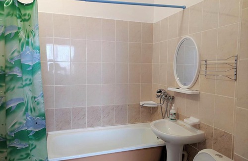 Chelyabinsk Hotel | Cozy Inn Miraj: Pet-Friendly Comfort and 8/10 Guest Rating