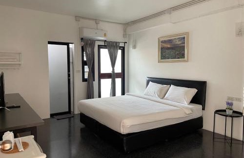 Pak Chong Hotel | Discover INN MY PLACE: Family-Friendly Stay with Top Ratings