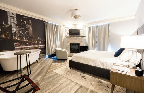 Central Business District Hotel | Top-Rated Inn on Broadway with Family-Friendly Amenities