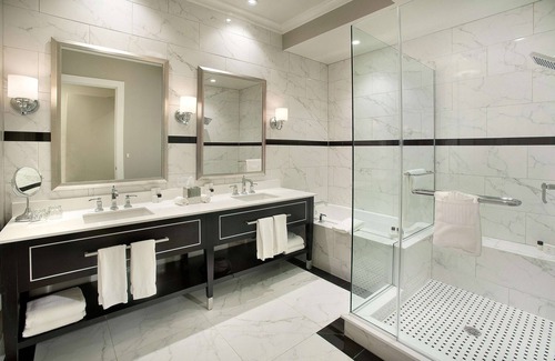 Old Naples Hotel | Relax at Inn on Fifth: Oceanfront Escape with Pool & Spa