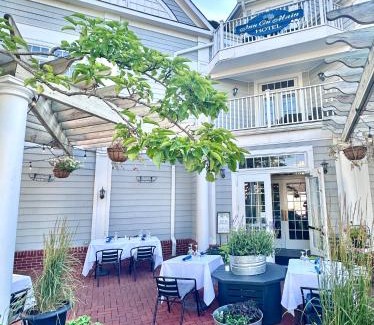 Manasquan Hotel | Elegant Stay at Inn on Main Hotel with Top-Rated Dining