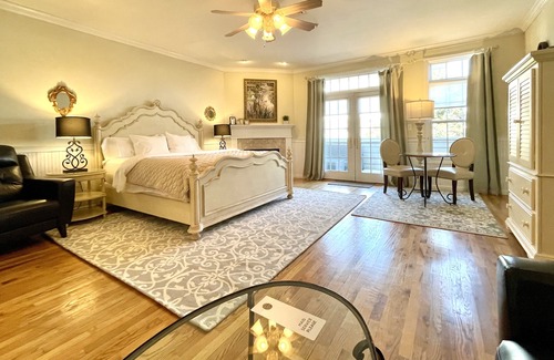 Manasquan Hotel | Welcoming Inn on Main Hotel: 4-Star Stay with Breakfast