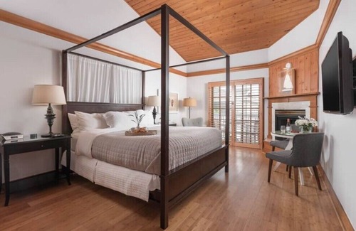 Summerland House | Experience Relaxation at Inn on Summer Hill - 4 Star Stay