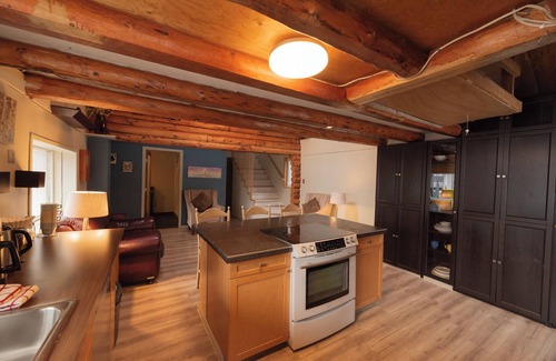 Whitehorse Cabin | Relax at Inn On The Lake: Family-Friendly with Dining
