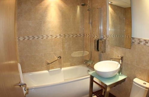 Lytham St. Anne's Hotel | Relax at Inn On The Prom Hotel with Pool and Spa Amenities