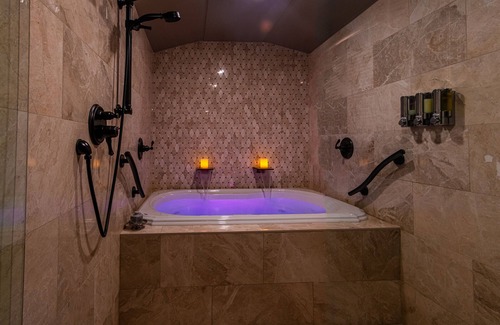Downtown Sacramento Hotel | Relaxing Inn & Spa at Parkside - 4-Star Getaway Awaits