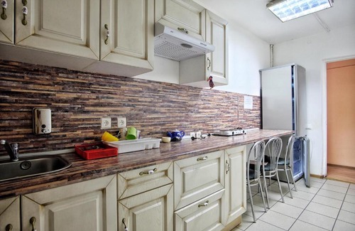 Ostashkov Hotel | Cozy Inn Sun and Moon: Pet Friendly with Breakfast & Kitchen