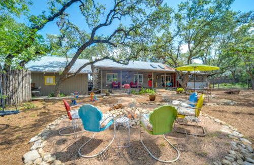Wimberley House | Family Cabin Retreat with Hot Tub & Fire Pit – 10/10 Rated