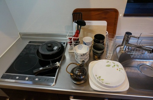 Otsu Hotel | Cozy Inn with Kitchen and Laundry in Otsu, Shiga