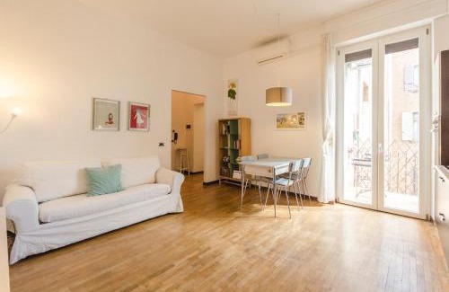 Historic Center Apartment | Inner Bo: Cozy Terrazzino with Hot Tub in Centro Storico