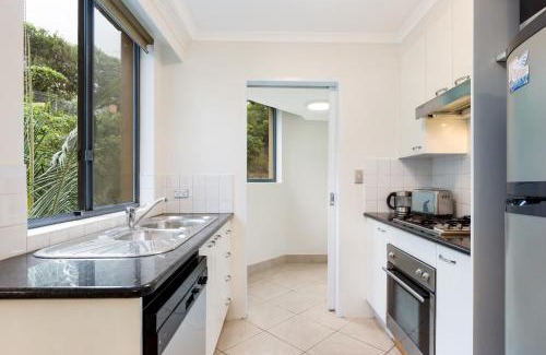 Pyrmont Apartment | Tranquil Inner City Retreat with Private Pool in Pyrmont