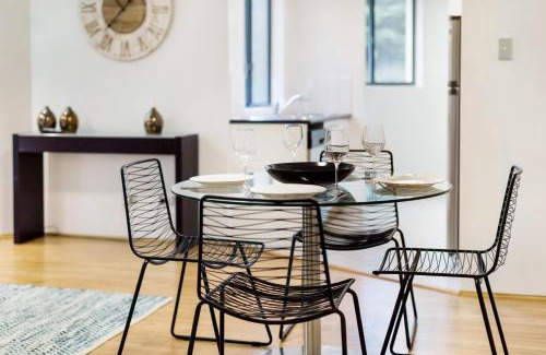 Pyrmont Apartment | Tranquil Inner City Retreat with Private Pool in Pyrmont