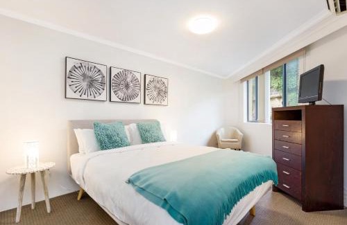 Pyrmont Apartment | Tranquil Inner City Retreat with Private Pool in Pyrmont