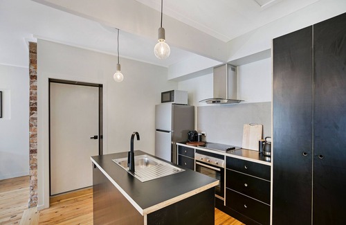 Toowoomba Apartment | Stylish Inner City Two-Bedroom Apartment with Spa & Hot Tub