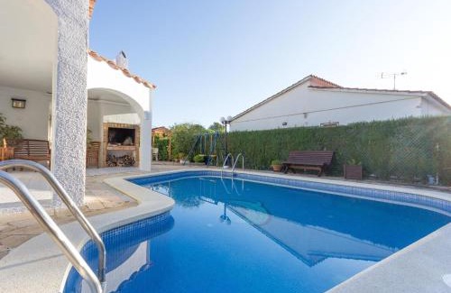 Calafat House | Relaxing Innouthoume Casa with Pool, Steps from Ham I Beach