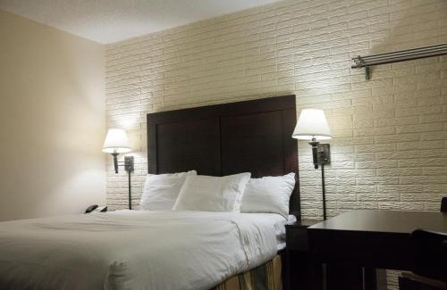 Maywood Hotel | Family-Friendly Inns of Virginia Arlington for Your Getaway