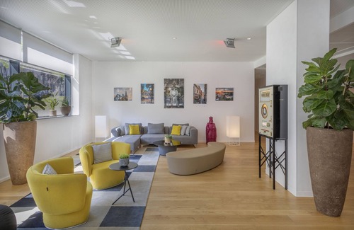 Aachen Hotel | Elegant INNSiDE by Meliá Aachen: 4-Star Comfort Awaits