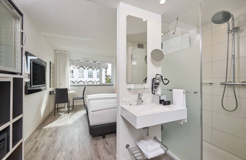 Aachen Hotel | Elegant INNSiDE by Meliá Aachen: 4-Star Comfort Awaits
