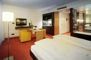 Loerick Hotel | Pet-Friendly Comfort at INNSiDE by Meliá Düsseldorf Seestern