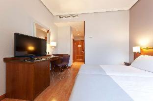Centro Hotel | Explore INNSIDE by Meliá Madrid Gran Vía: Pet-Friendly Stay