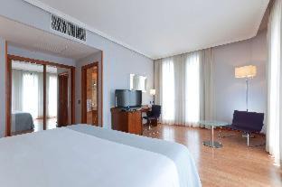 Centro Hotel | Explore INNSIDE by Meliá Madrid Gran Vía: Pet-Friendly Stay