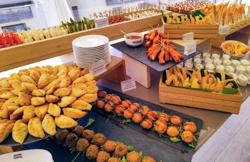 Placa dels Patins Hotel | Elegant INNSiDE by Meliá Palma Center with Pool & Spa